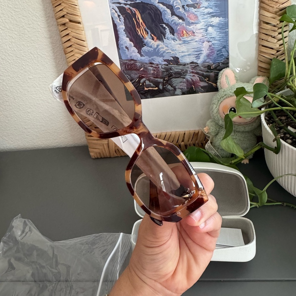 Chic MK Tortoiseshell Sunglasses